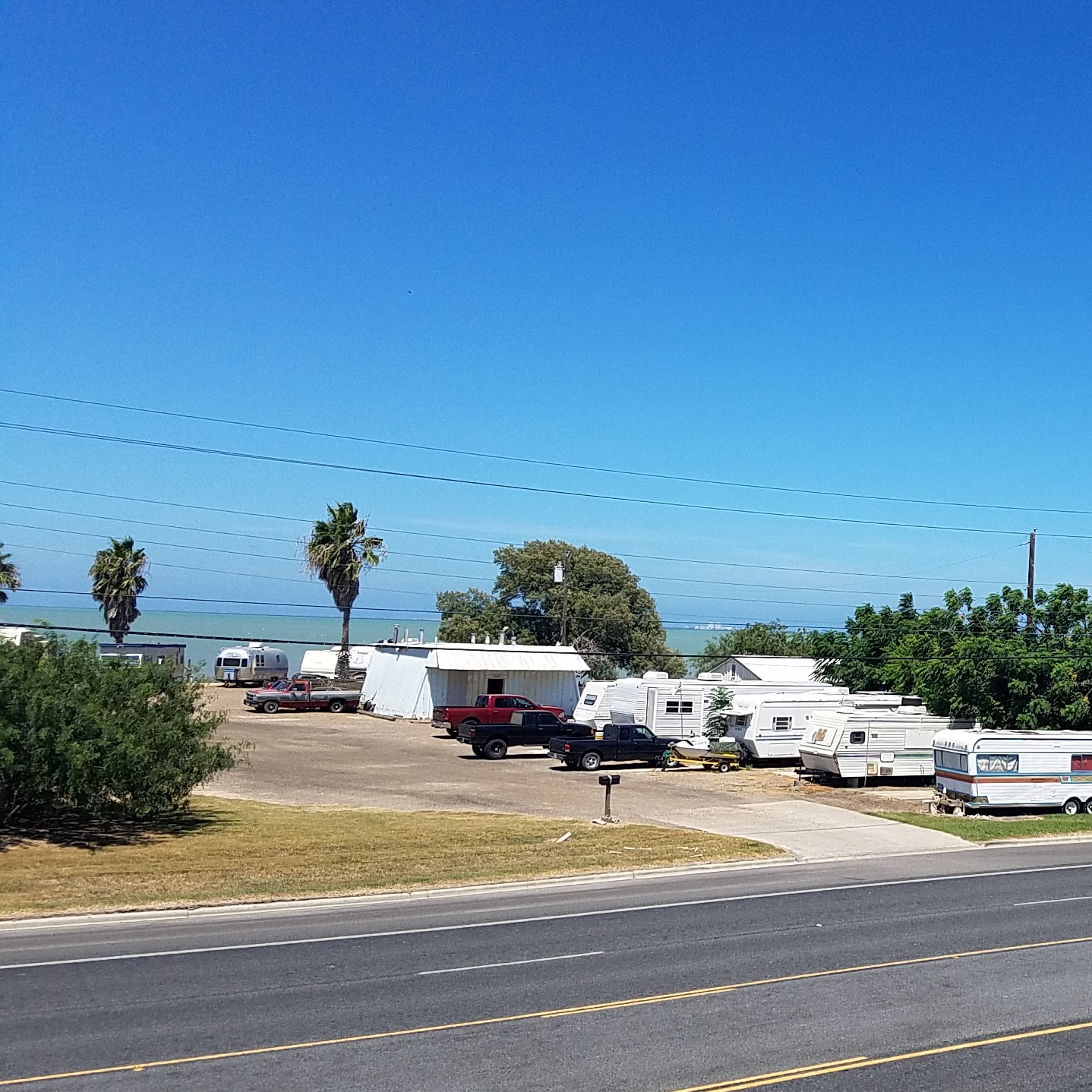 Being close to Bay means beautiful...
